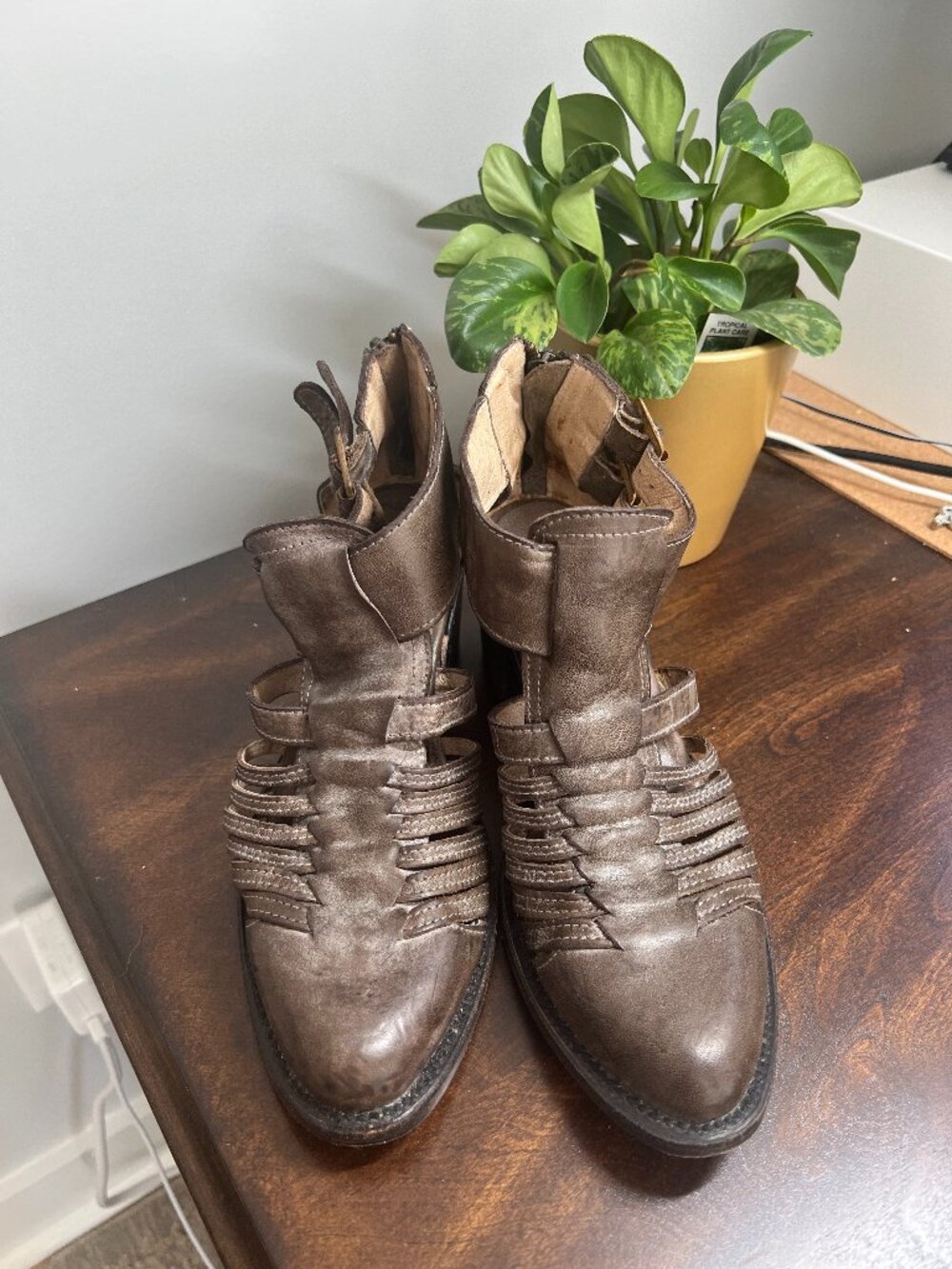 Freebird by Steven Blake Strappy Leather Boots Taupe Brown Size 8 VGUC